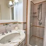 לינה וארוחת בוקר Casa Silvana 3*