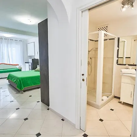 Casa Silvana לינה וארוחת בוקר קאפרי