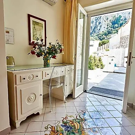 Casa Silvana Capri