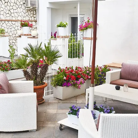 Casa Silvana Bed & Breakfast Capri